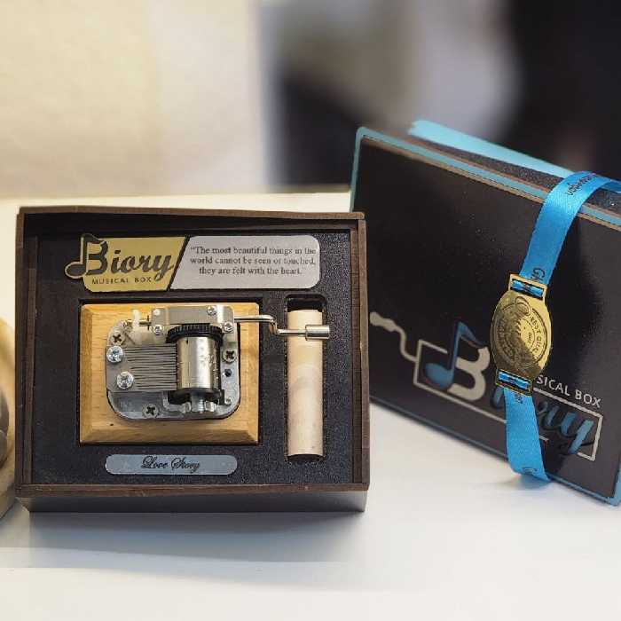 جعبه موزیکال برند بیوری مدل دستی ملودی جان مریم
