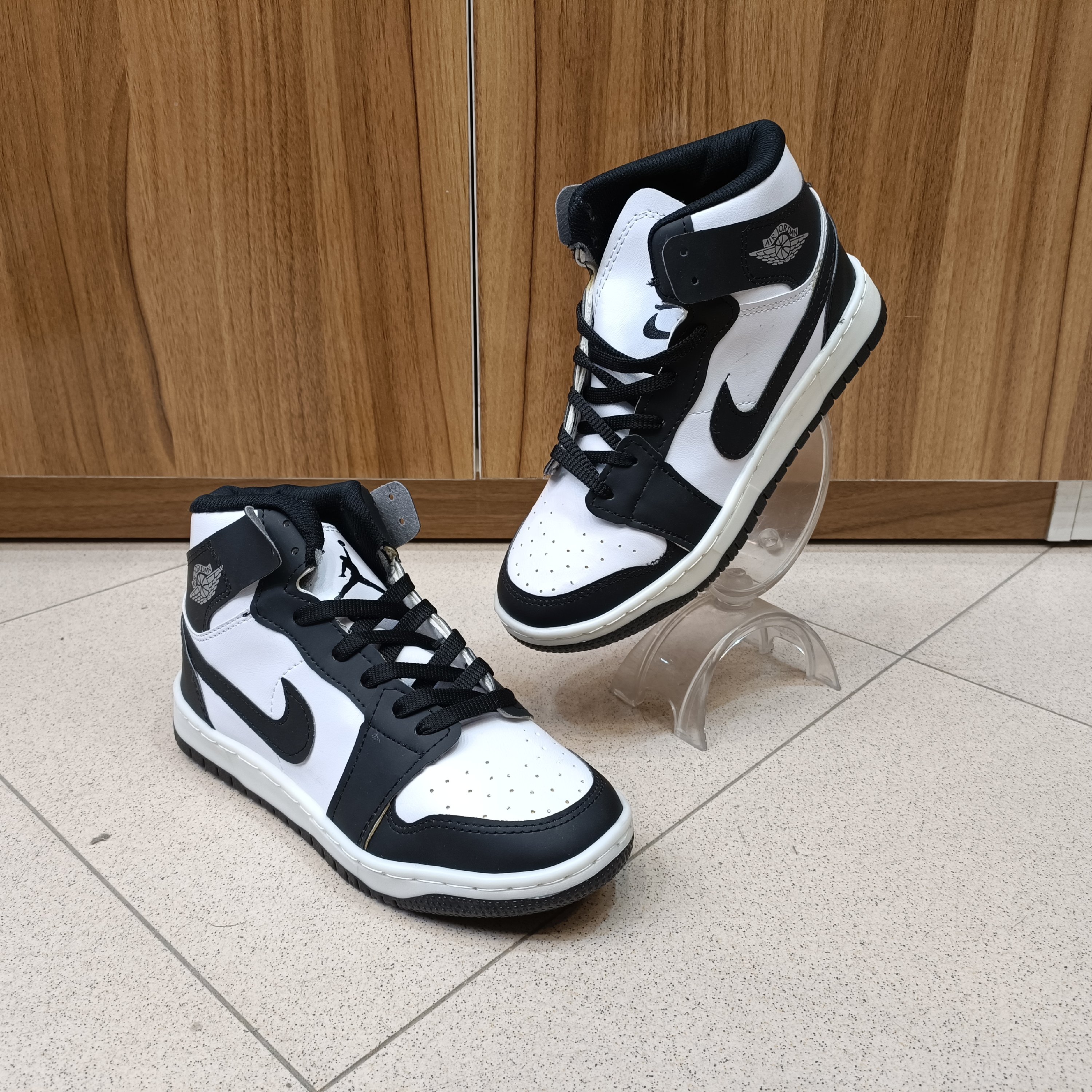 ست جردن ساقدار 