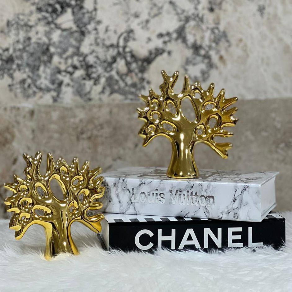 مجسمه درخت طلایی و نقره ای
