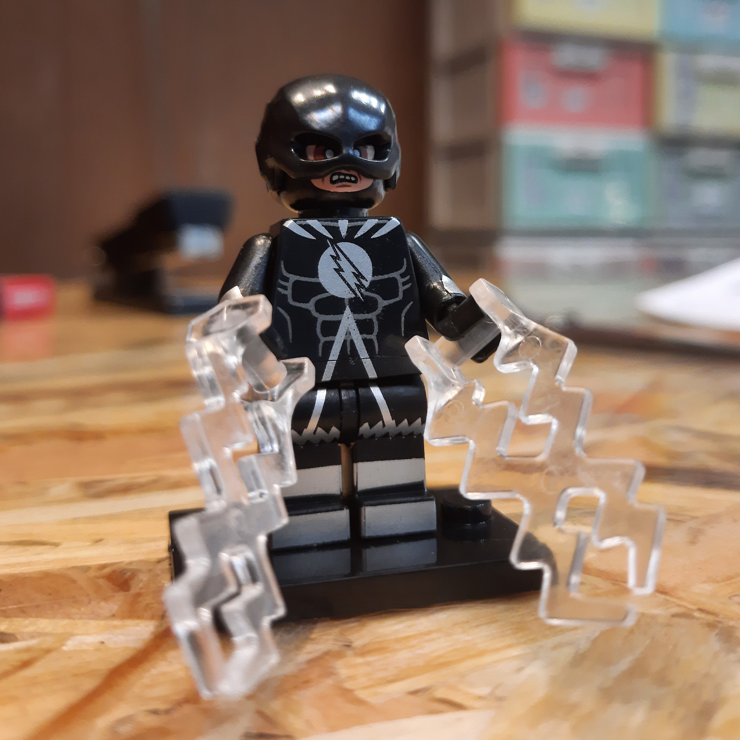 لگو فلش سیاه با سلاح مخصوص