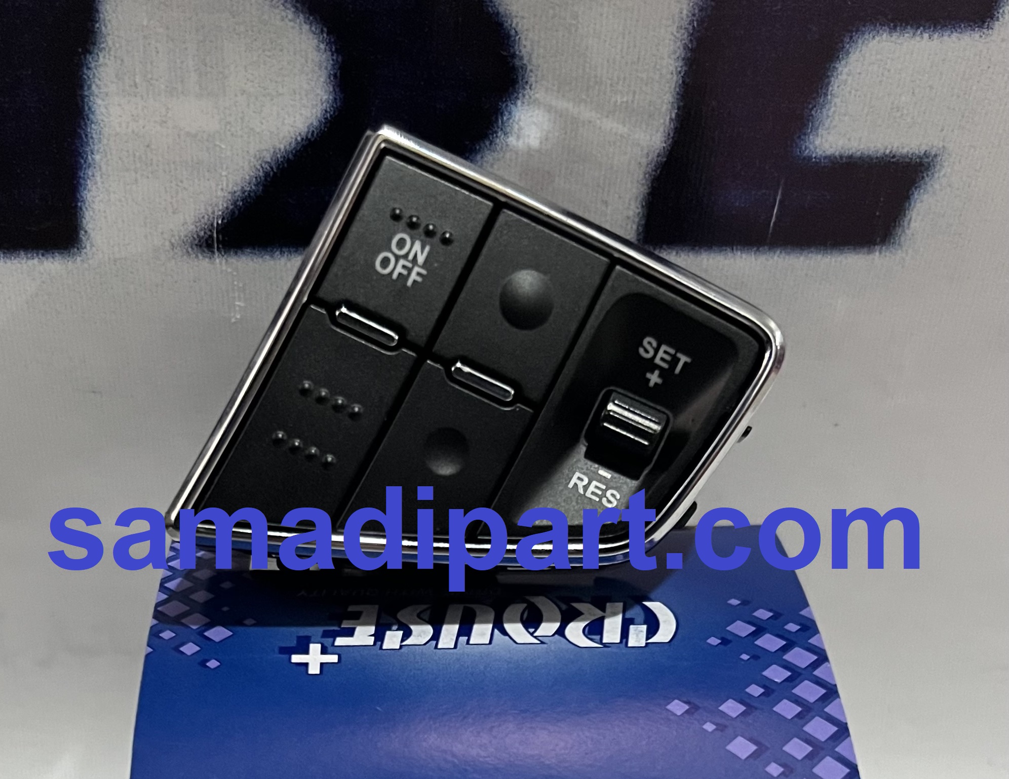کلید کروز کنترل روی فرمان دنا کروز  (CR33170201)