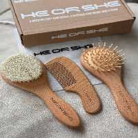 شانه برس چوبی 3 تکه هی اور شی HE OR SHE