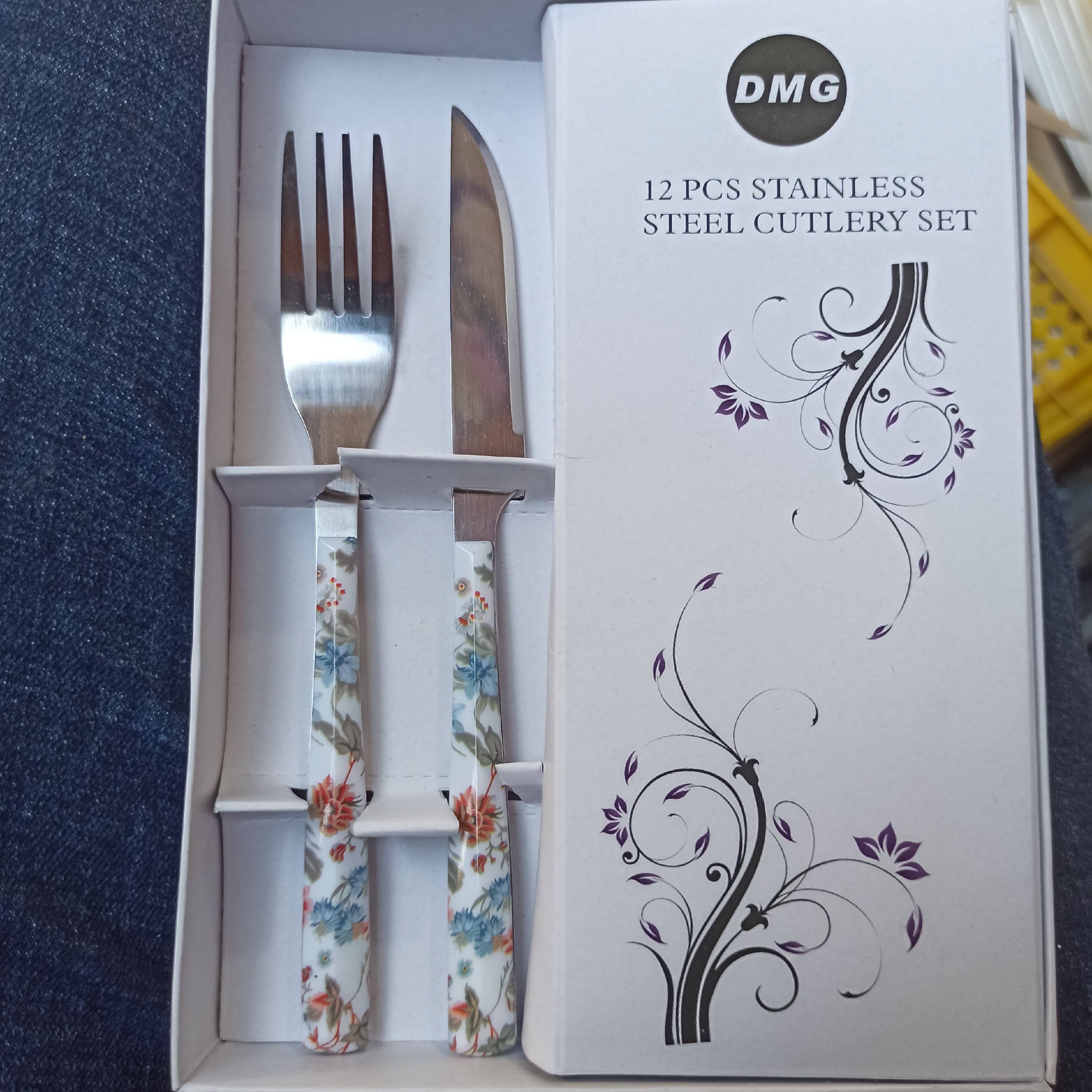 کاردوچنگال چاقووچنگال یک تیکه نشکن تیز گلدار