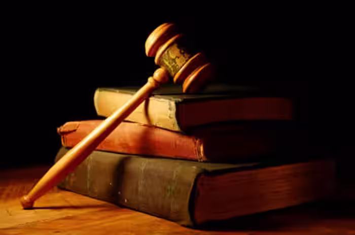 کار تحقیقی درمورد قضاوت در اسلام