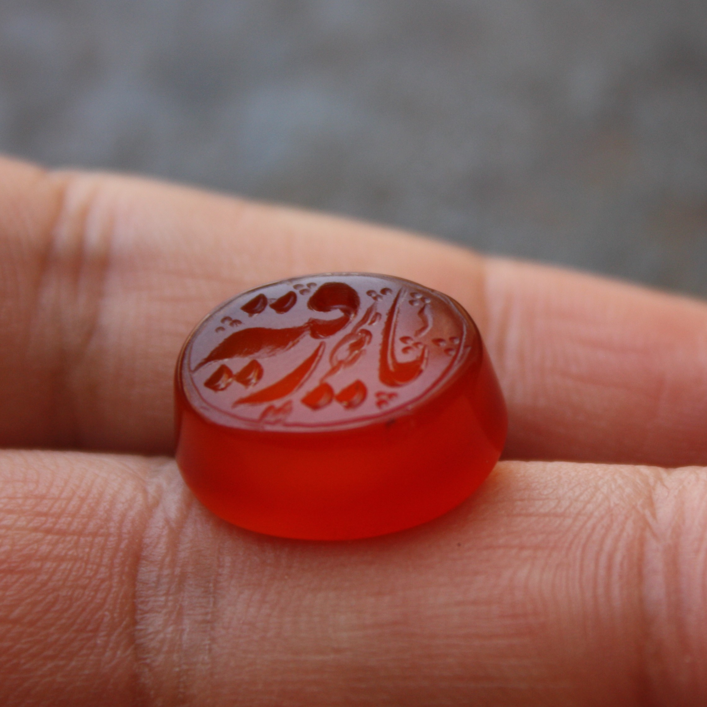 عقیق خطی خراسان کار دست نگین اصل و معدنی و فوق العاده زیبا کد 374