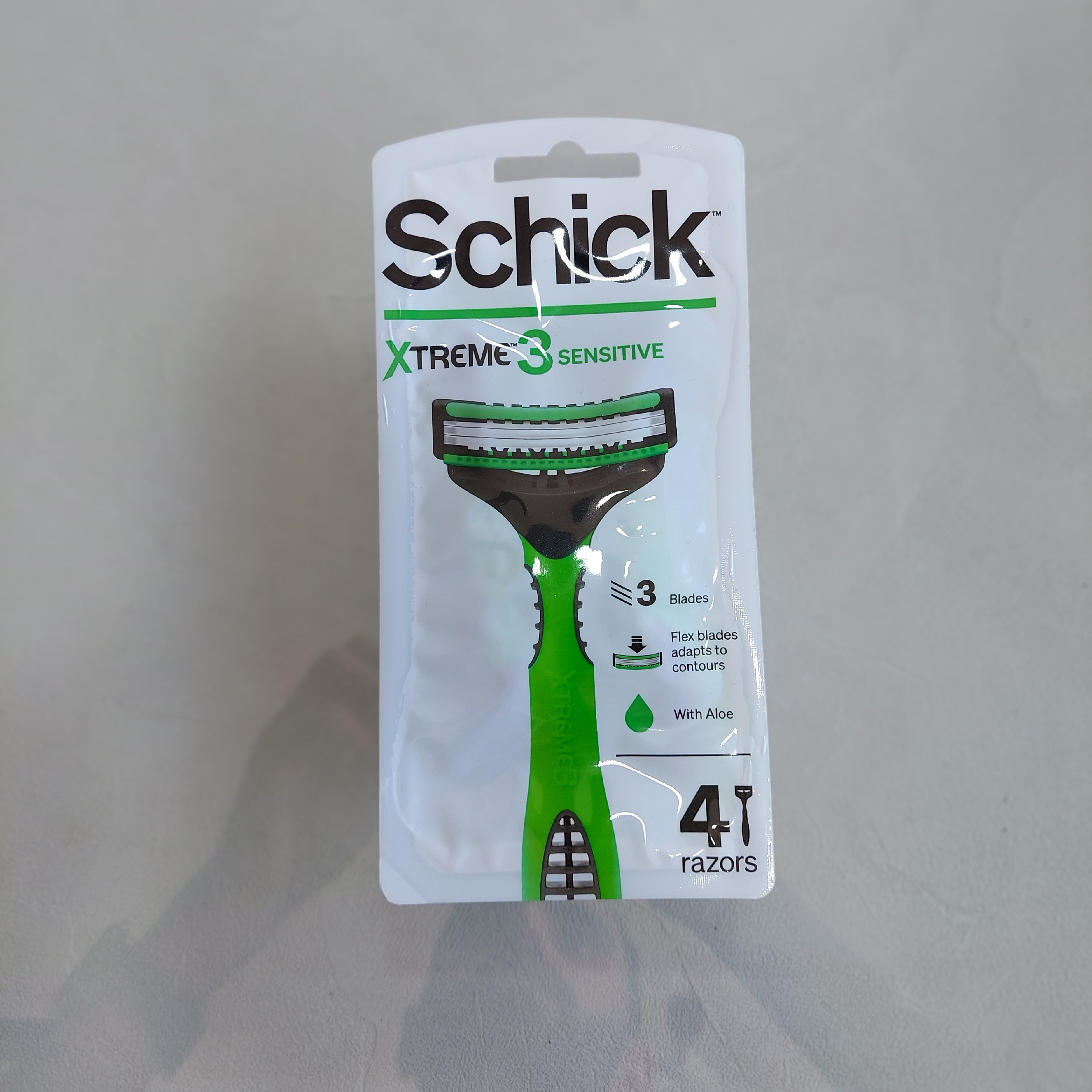 شیک خودتراش 3لبه اکستریم سنستیو Xtreme sensitive دارای دو صابون بسته 4 عددی