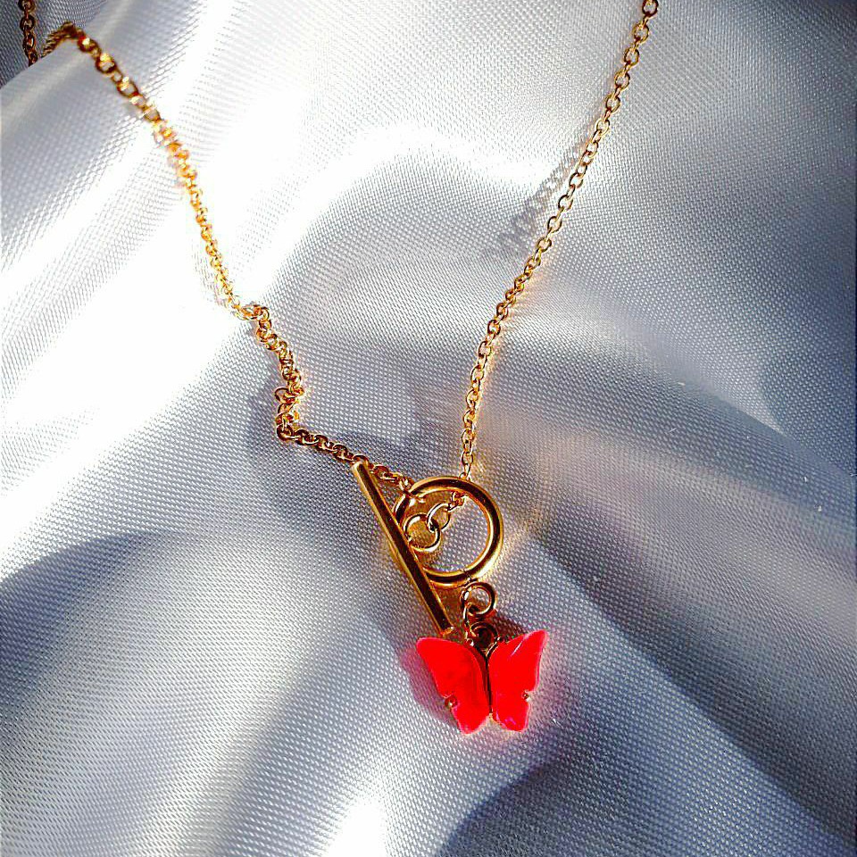 گردنبند پروانه