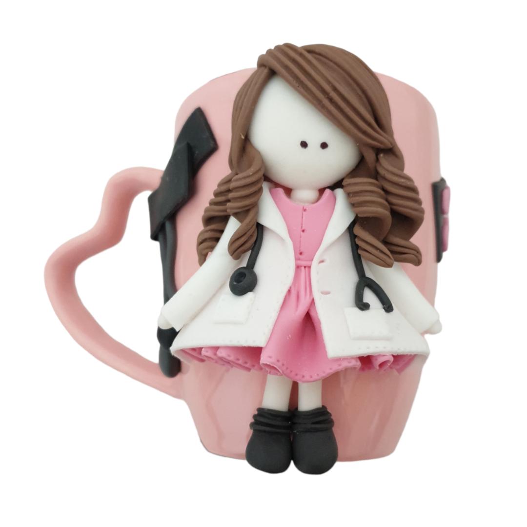 ماگ مدل عروسکی طرح پزشک پرستار کد R160