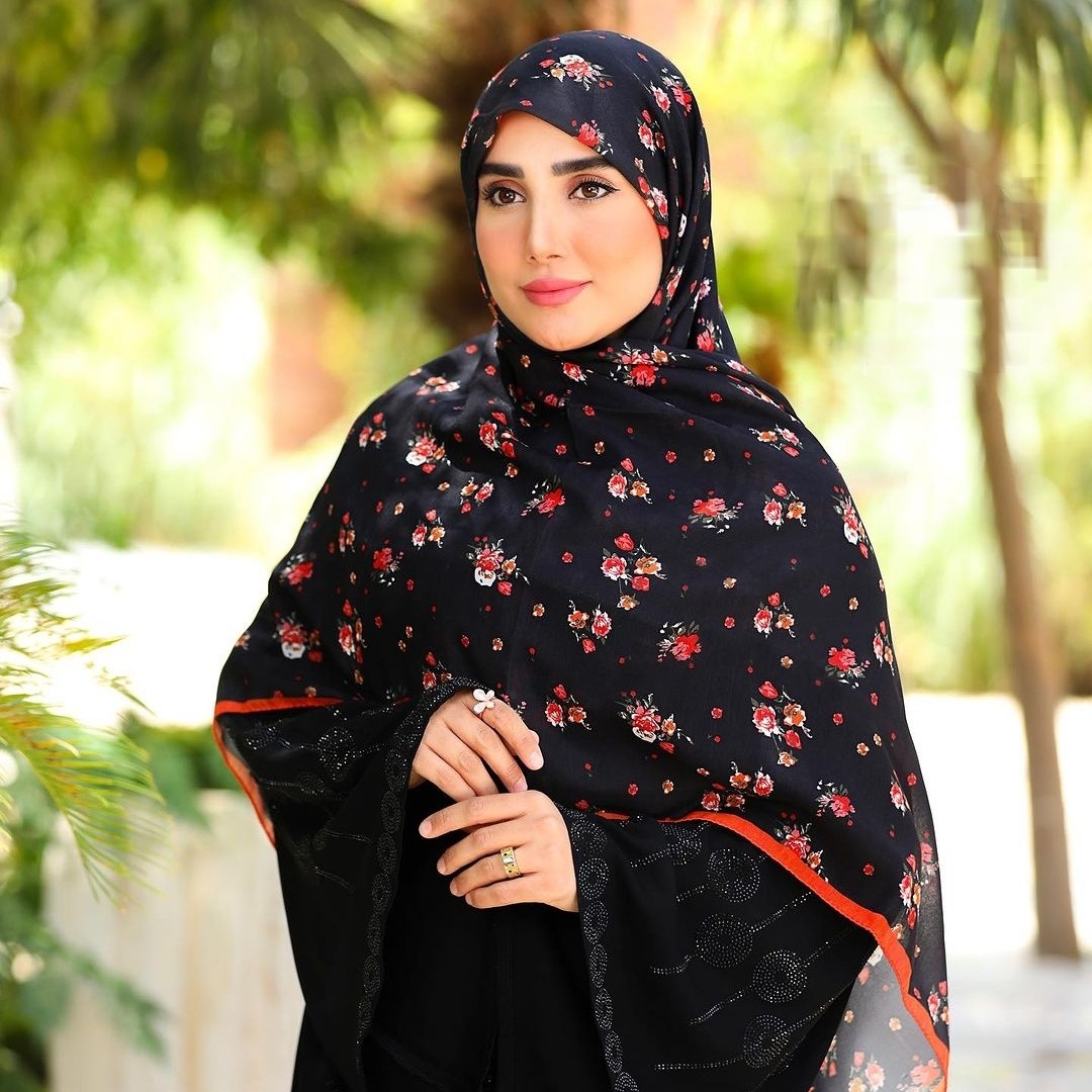 روسری گلگلی (زمینه مشکی)
