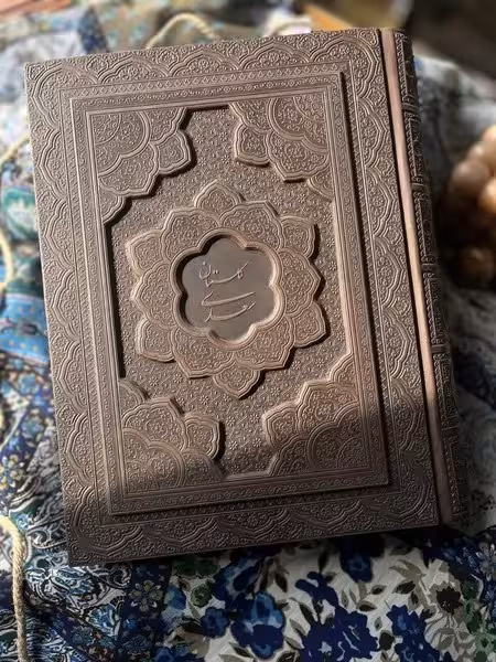 گلستان سعدی وزیری جعبه دارگل - کتاب‌فروشی کوچه کتاب