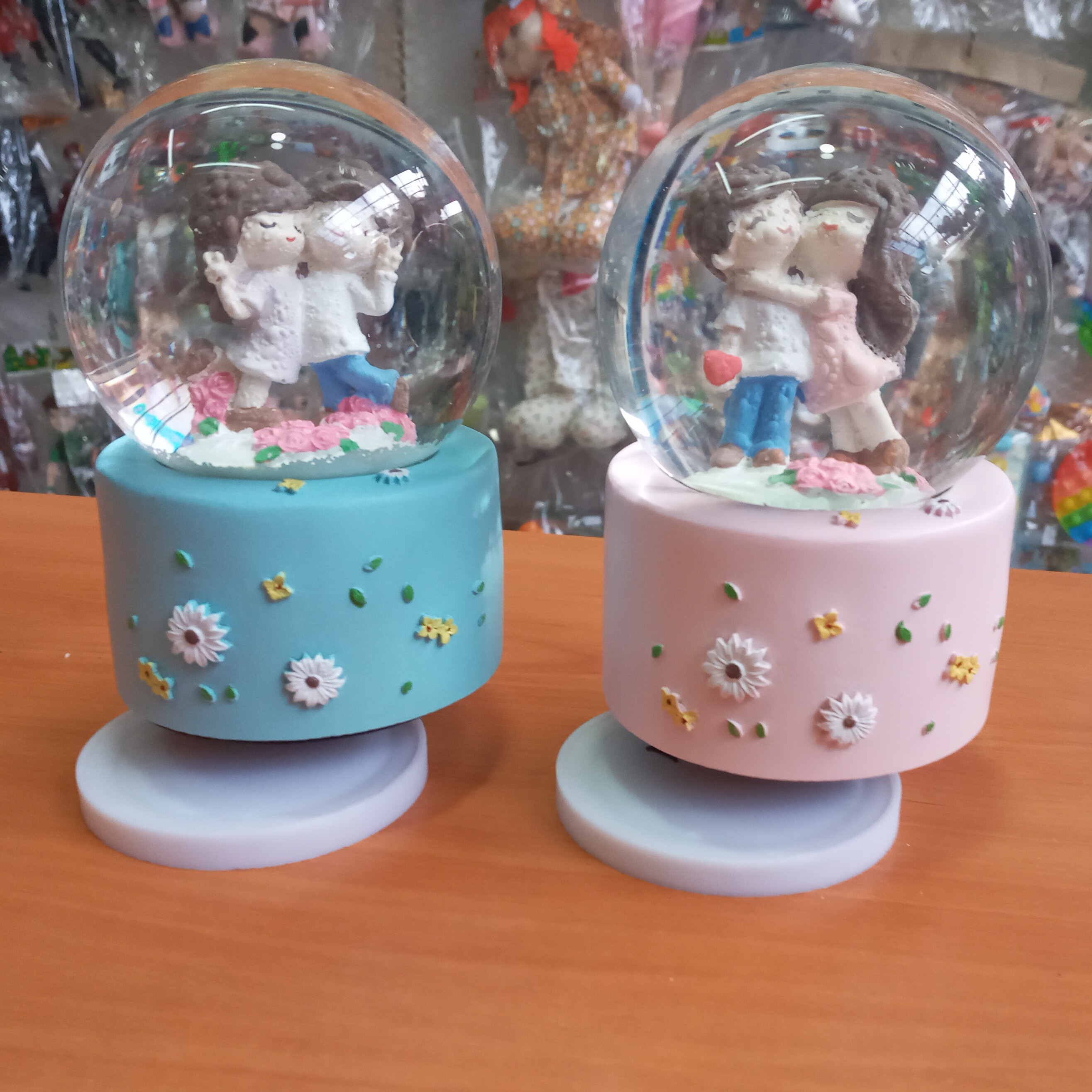 گوی موزیکال برفی و کوکی 