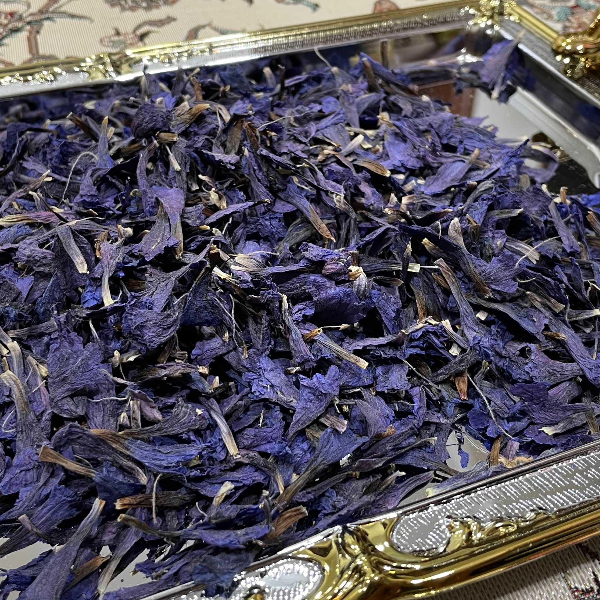 گل گاوزبان اشکور(بسته بندی 100 گرمی)