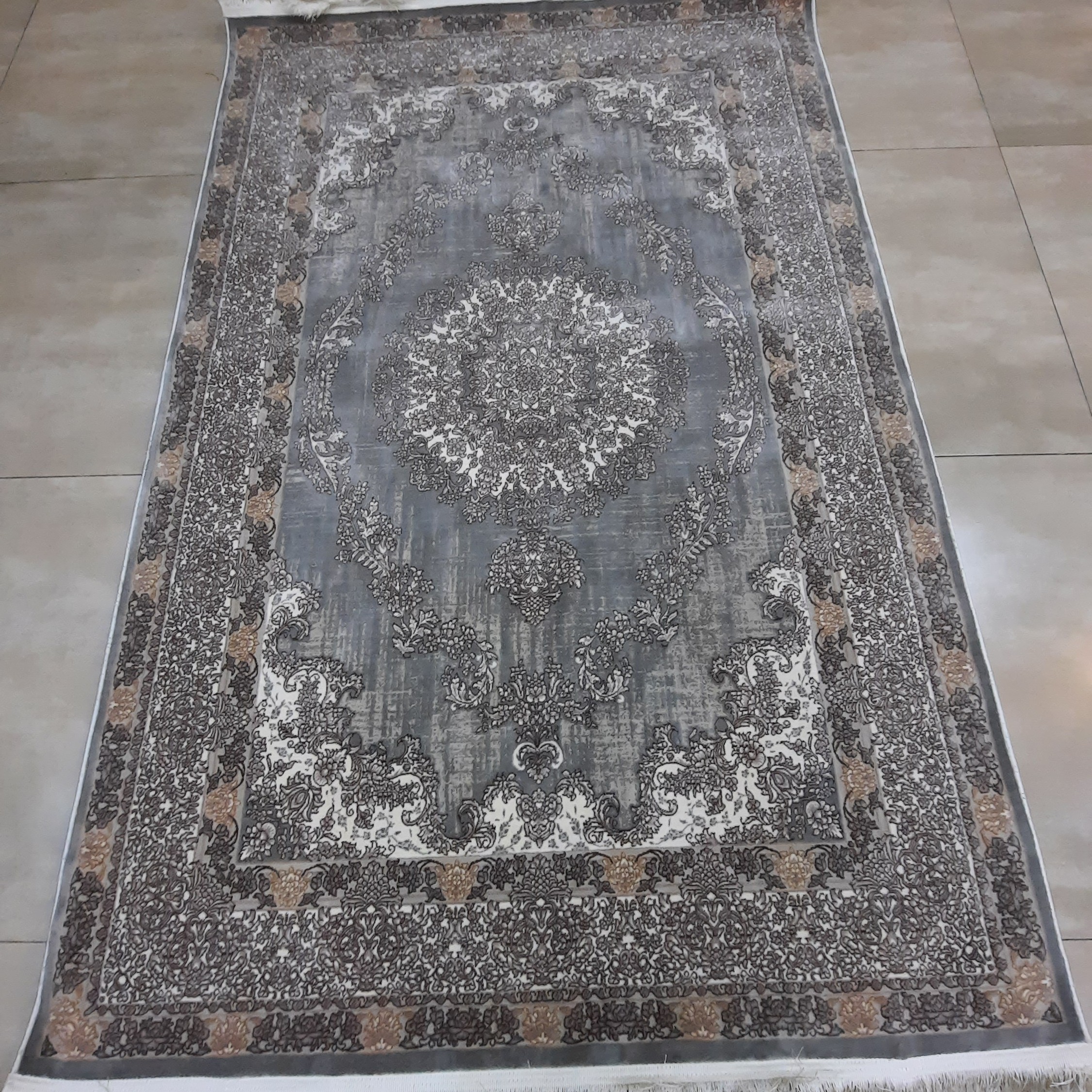 قالیچه 4متری مدرن وینتیج  700شانه  جنس نخ ویکرون هیت ست بدون پرز دهی نرم وبادوام  ارسال با باربری وپس کرایه 