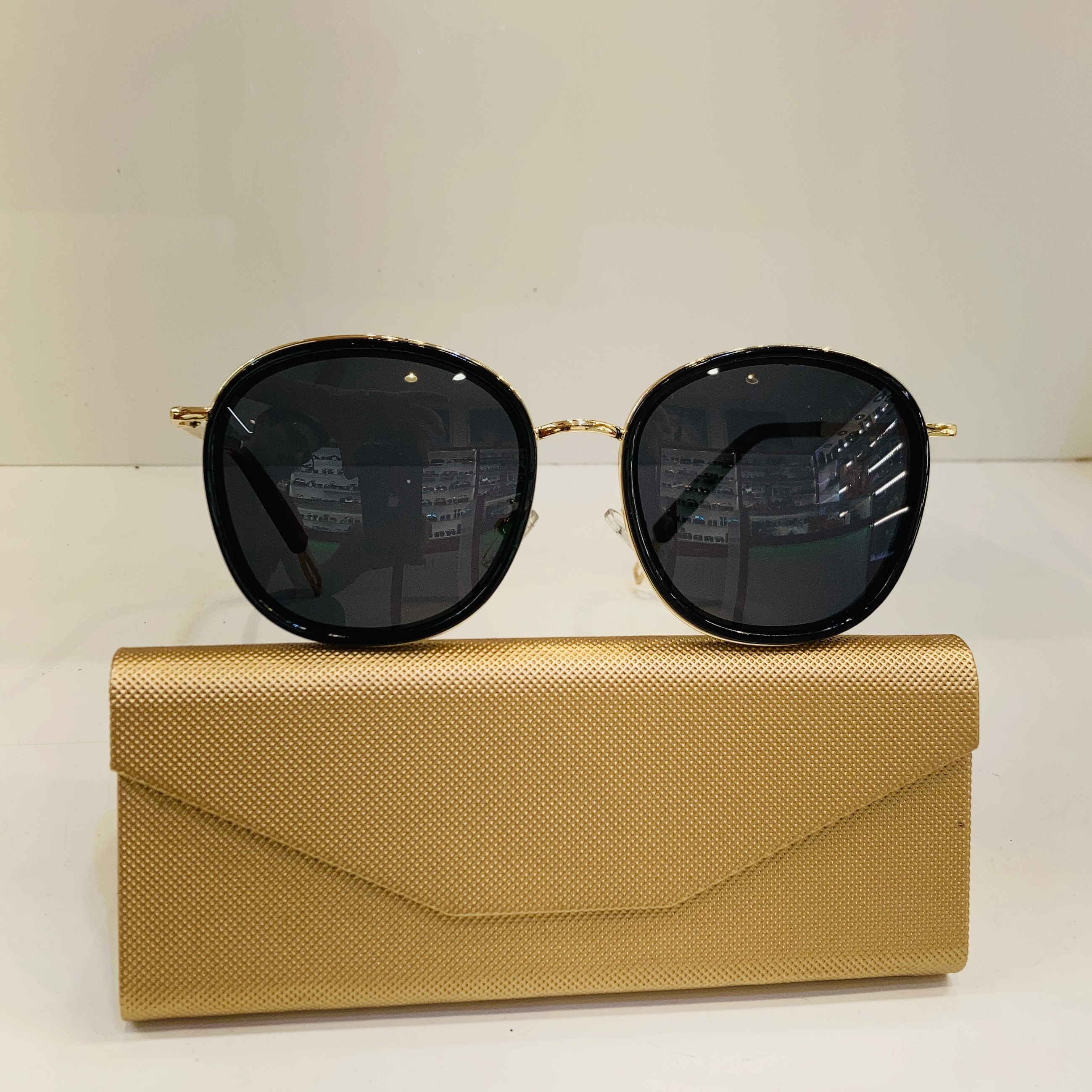 عینک افتابی گرد رانندگی فلزی  مشکی پلاریزه 