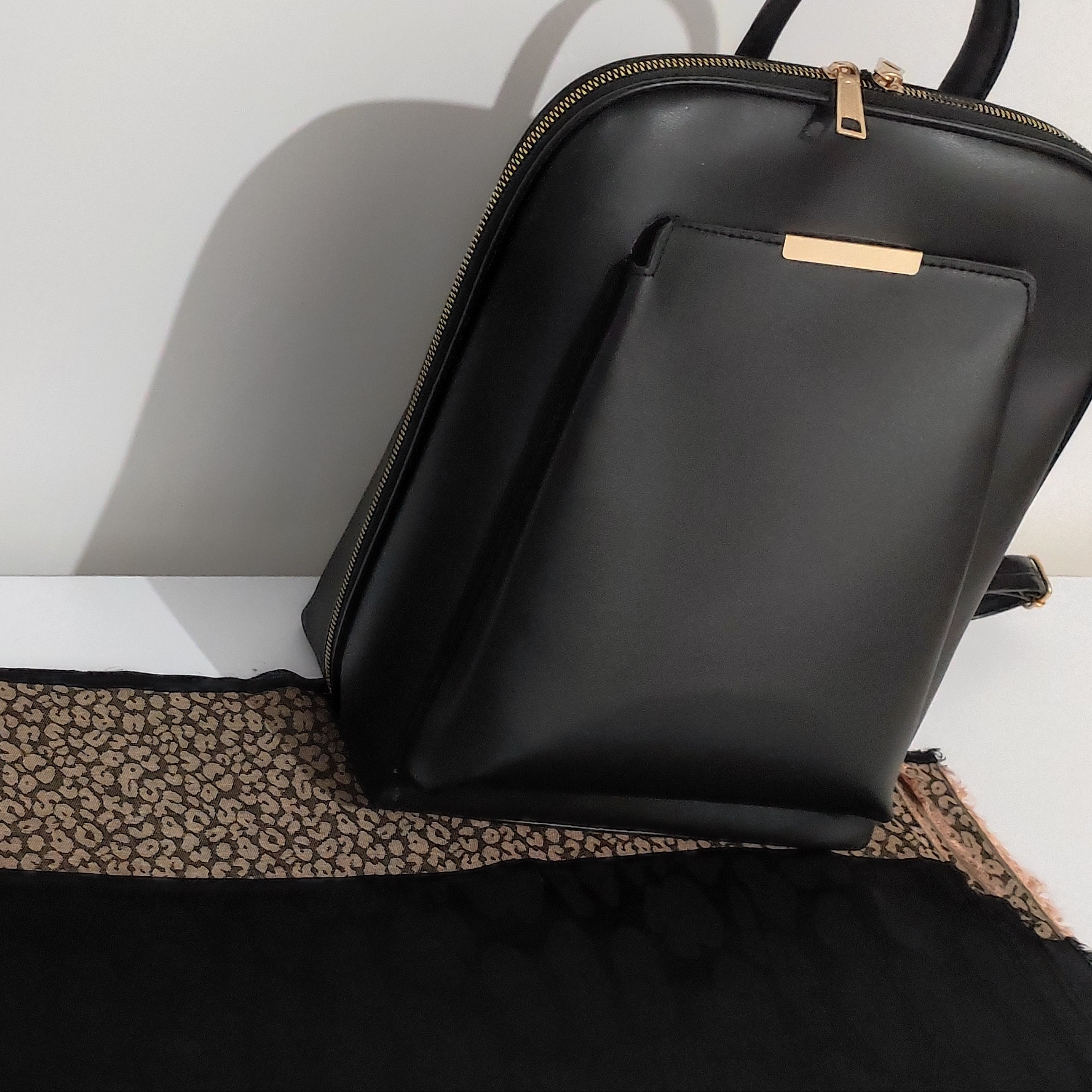 شال حاشیه طرح دار نخی 