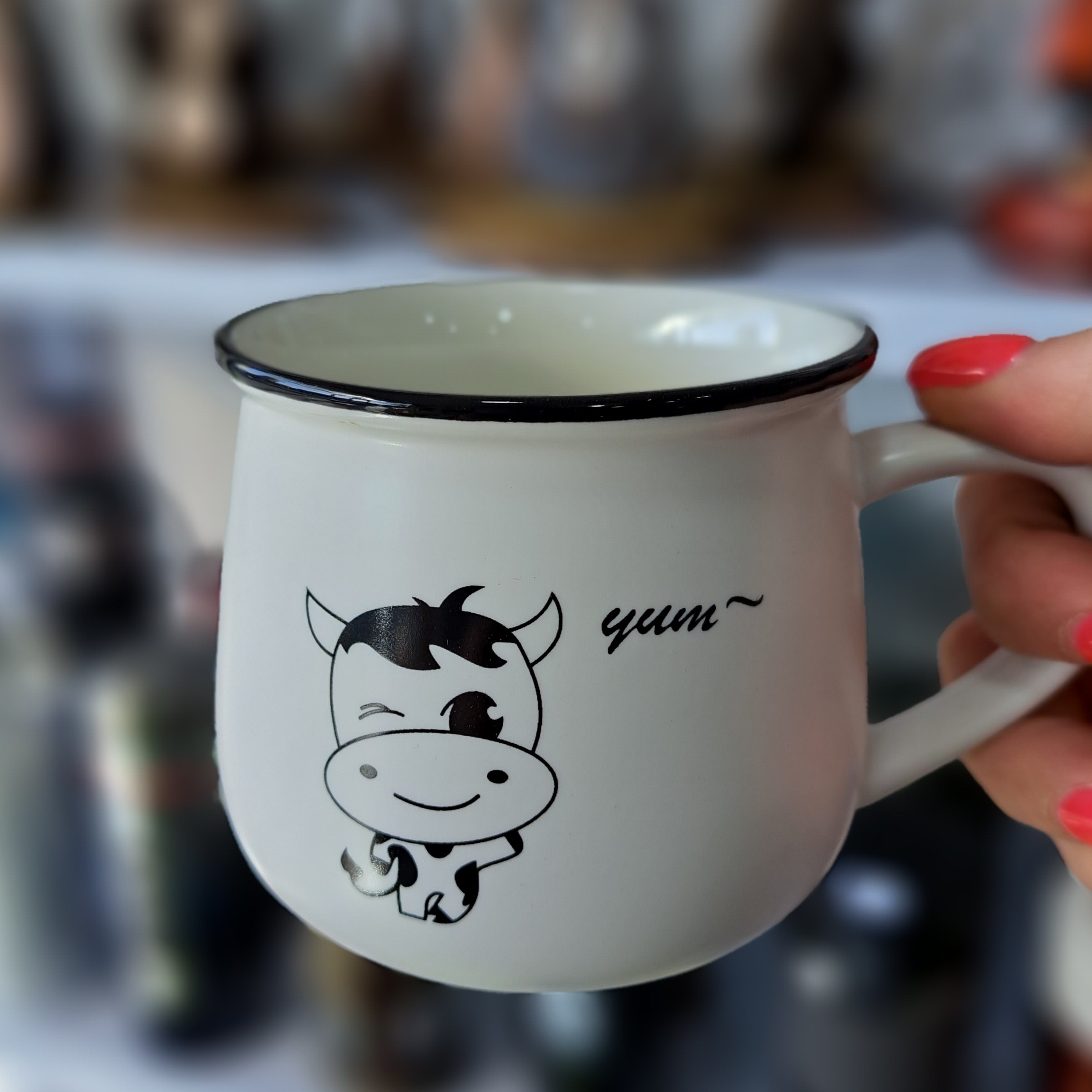 ماگ سرامیکی سفید طرح گاو