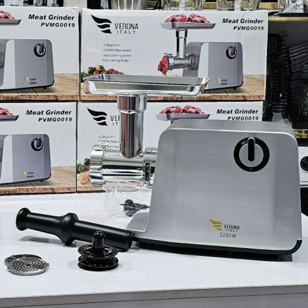 چرخ گوشت  ورونا ایتالیا 