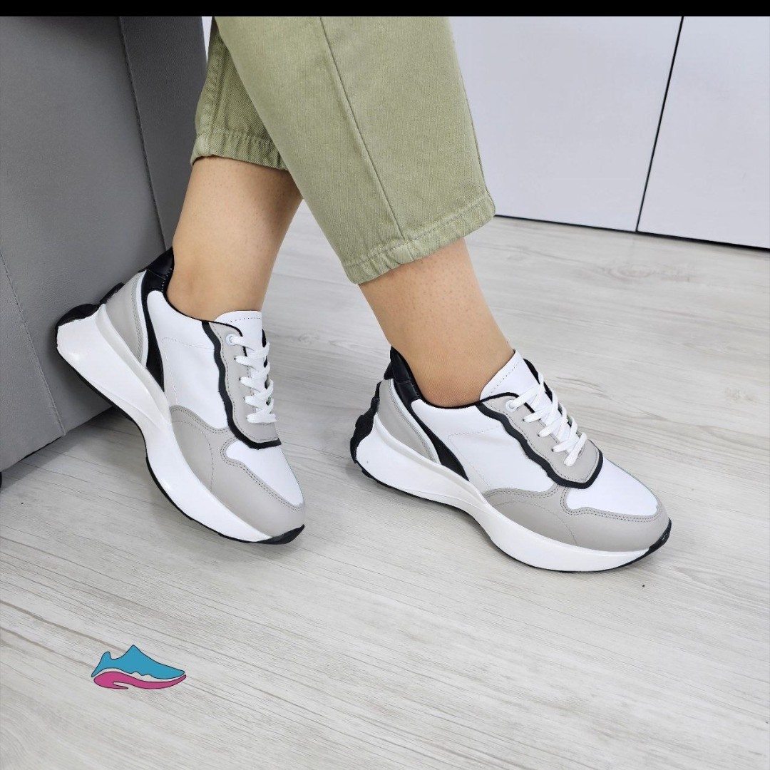 کفش مجلسی زنانه. کفش اسپرت زنانه. کفش اسپرت دخترانه(37تا40)کفش ورزشی. اسپورت راحتی اسپرت مجلسی