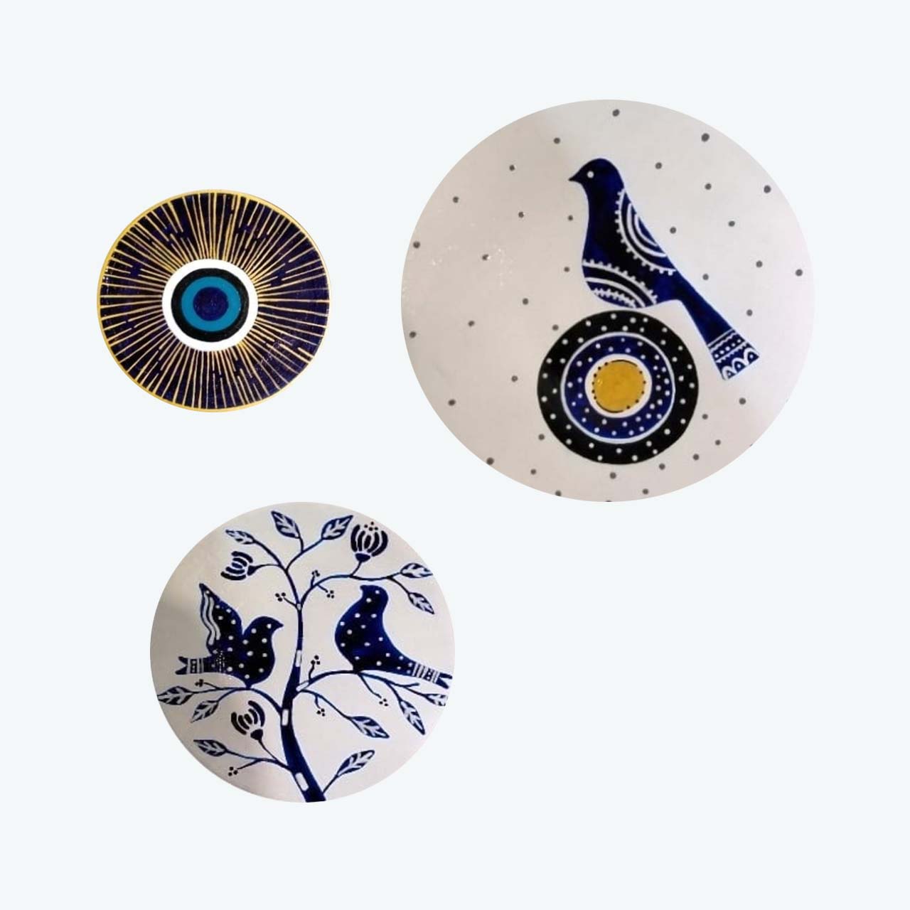 بشقاب دیوارکوب سفالی طرح چشم نظر مجموعه 3 عددی