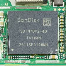SDIN7DP24C 4GB Emmc IC G740.P7.G750.Y320 Sec