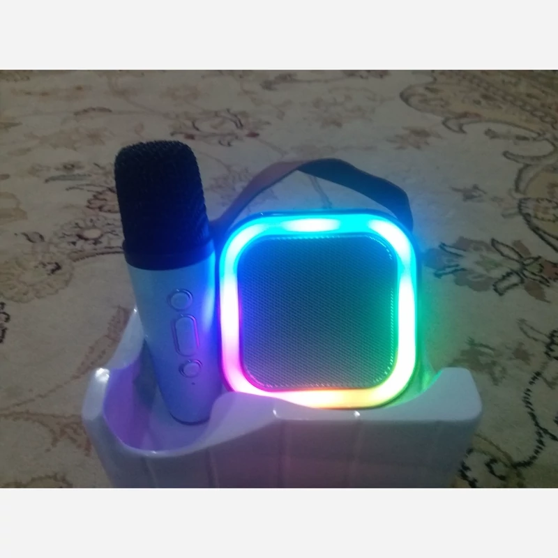 اسپیکر RGB مدل K12 با میکروفن با کیفیت وایرلس و حالت تغییر صدا