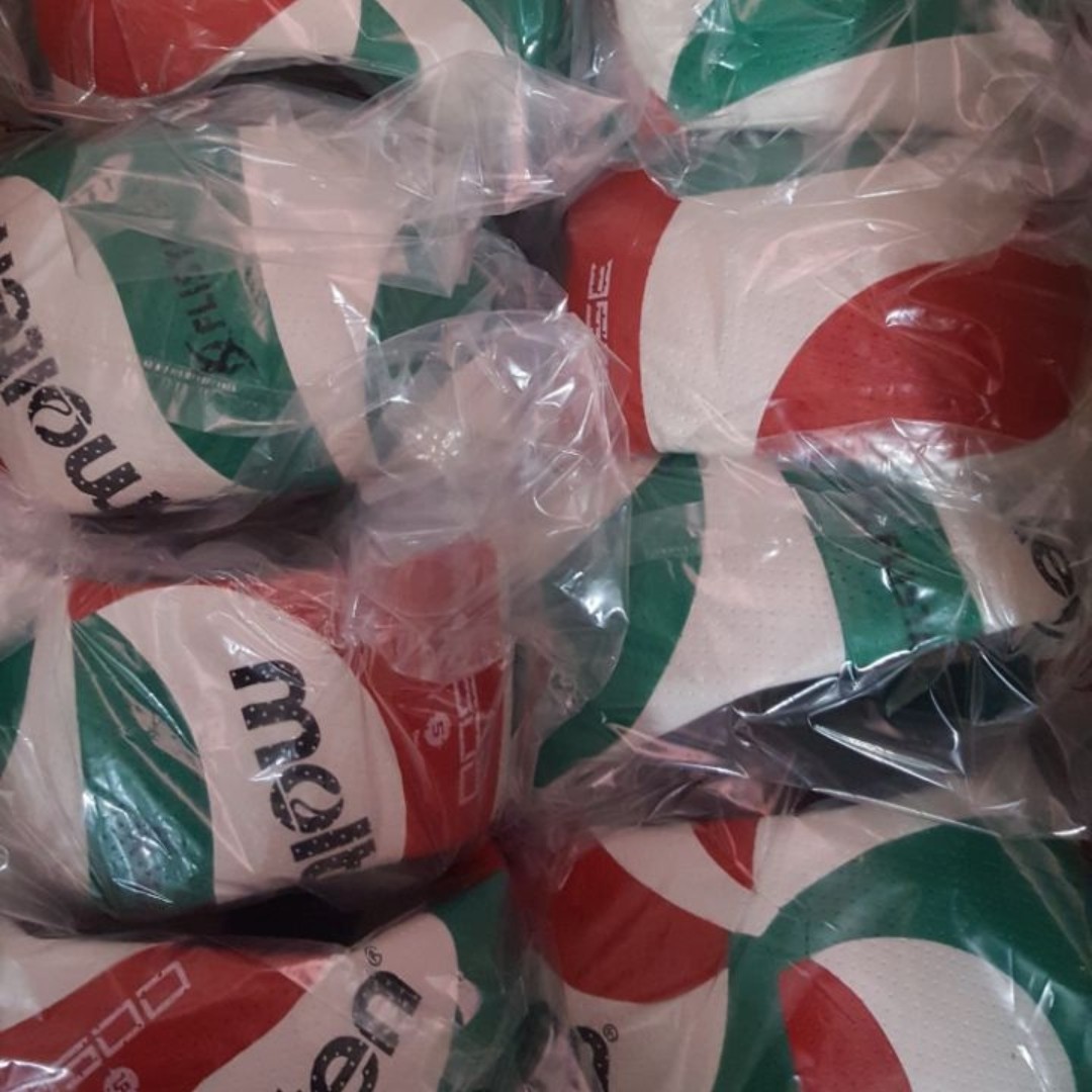 توپ والیبال  مولتن3500 نرم اعلا