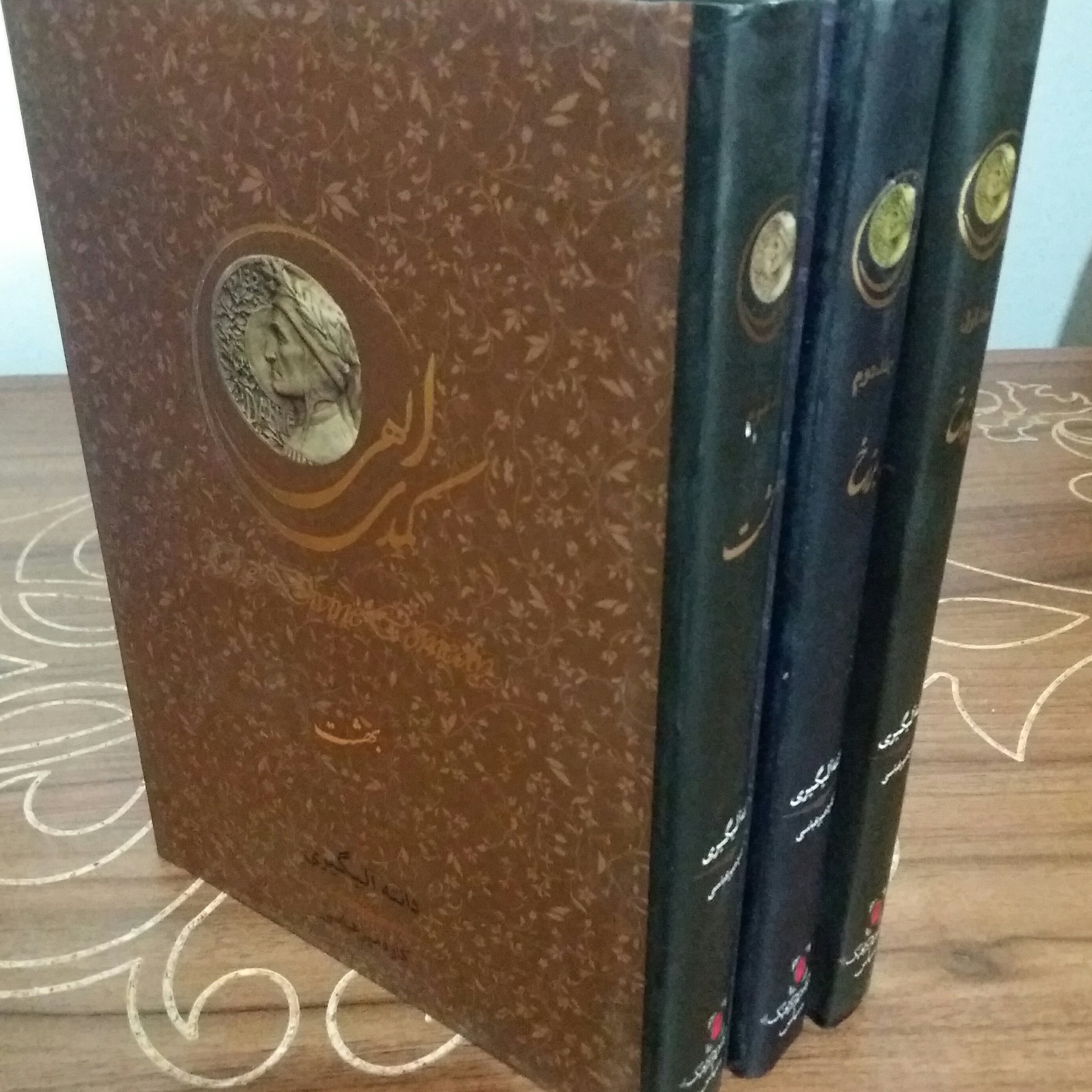 کتاب کمدی الهی 3 جلدی کاغذ زرین قابدار