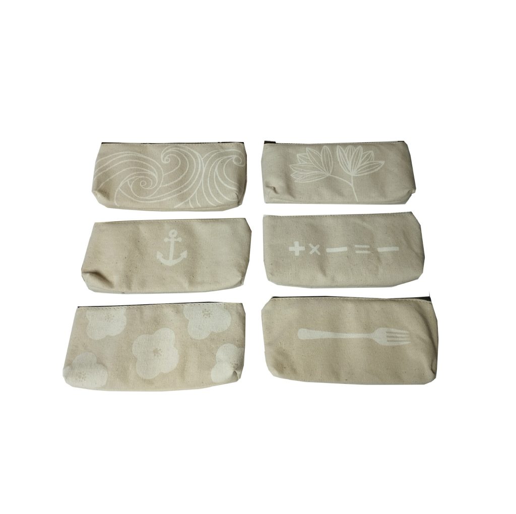 جامدادی پارچه ای متقال لیام مدل سفید چاپ سفید کد L3073