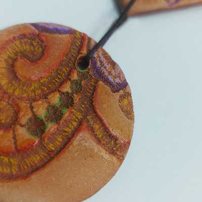 آویز سرامیکی مدل 0424