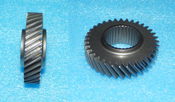 دنده 4 خروجی ام وی ام 530 و 550 چین یدک مرکزی - خرید لوازم یدکی خودروهای چینی - لوازم یدکی خودروهای کره ای - لوازم یدکی خودروهای ژاپنی - کف قیمت بازار - ارسال سریع به سراسر ایران