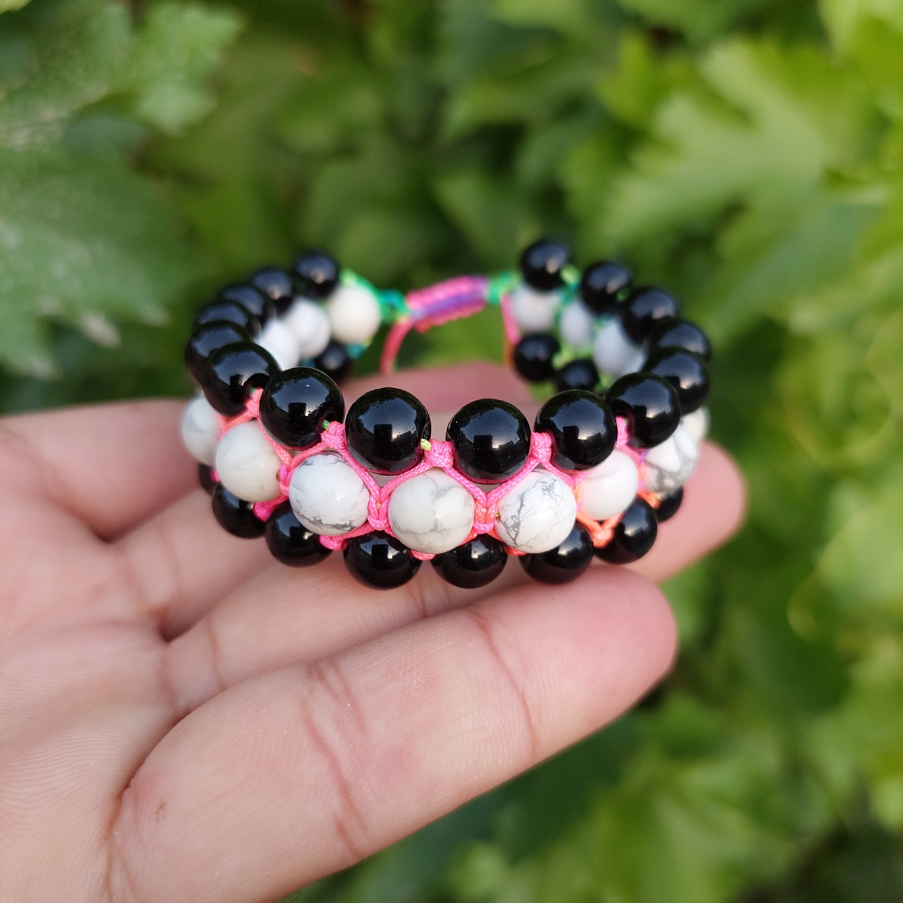 دستبند سه ردیفه  سنگ هائولیت هاولیت هولیت و اونیکس