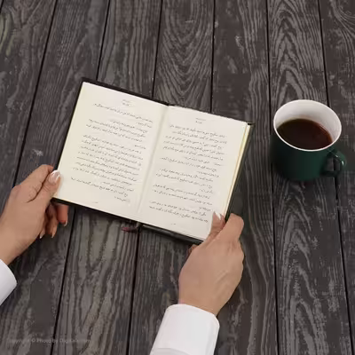 کتاب سرود کریسمس اثر چارلز دیکنز نشر افق