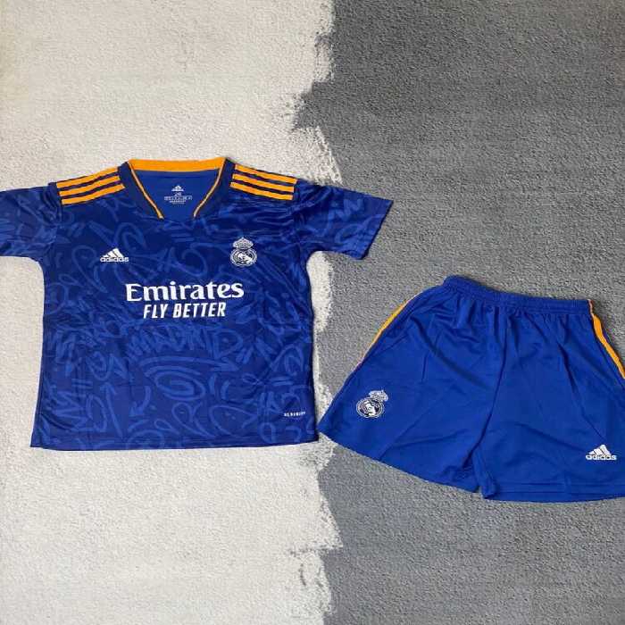 کیت دوم بچگانه رئال مادرید 2022