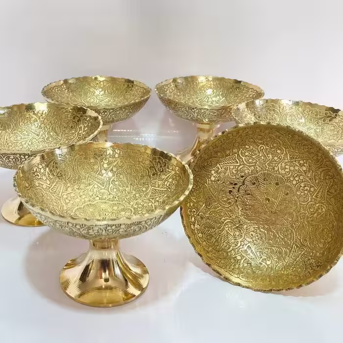 پیاله طاووس لبه ریز برنجی هندی