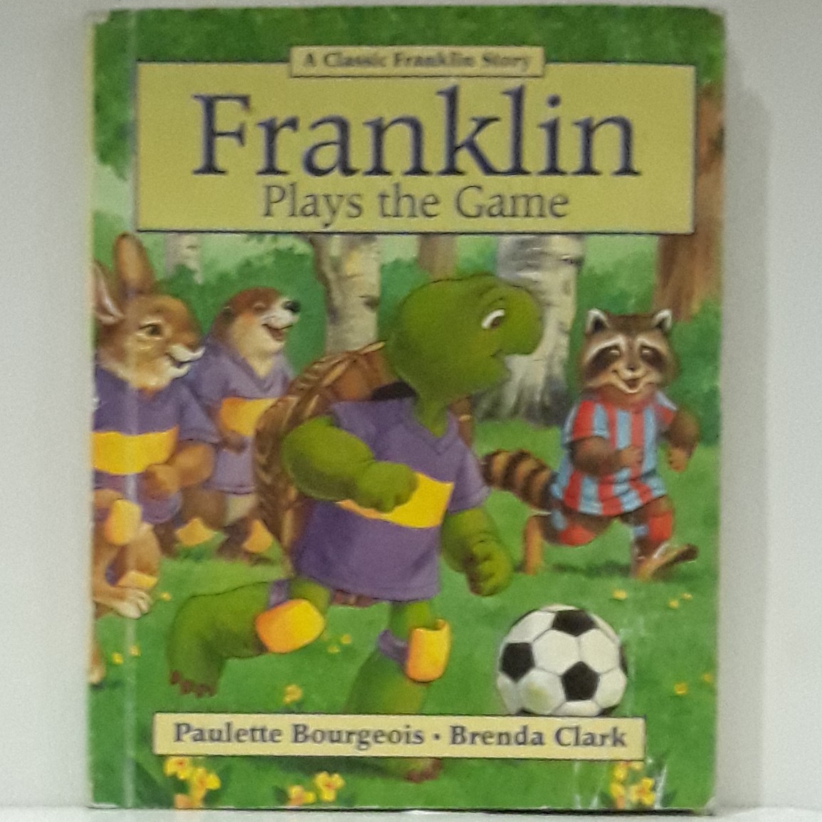 کتاب زبان اصلی Franklin Plays the Game- چاپ Happy meal Books