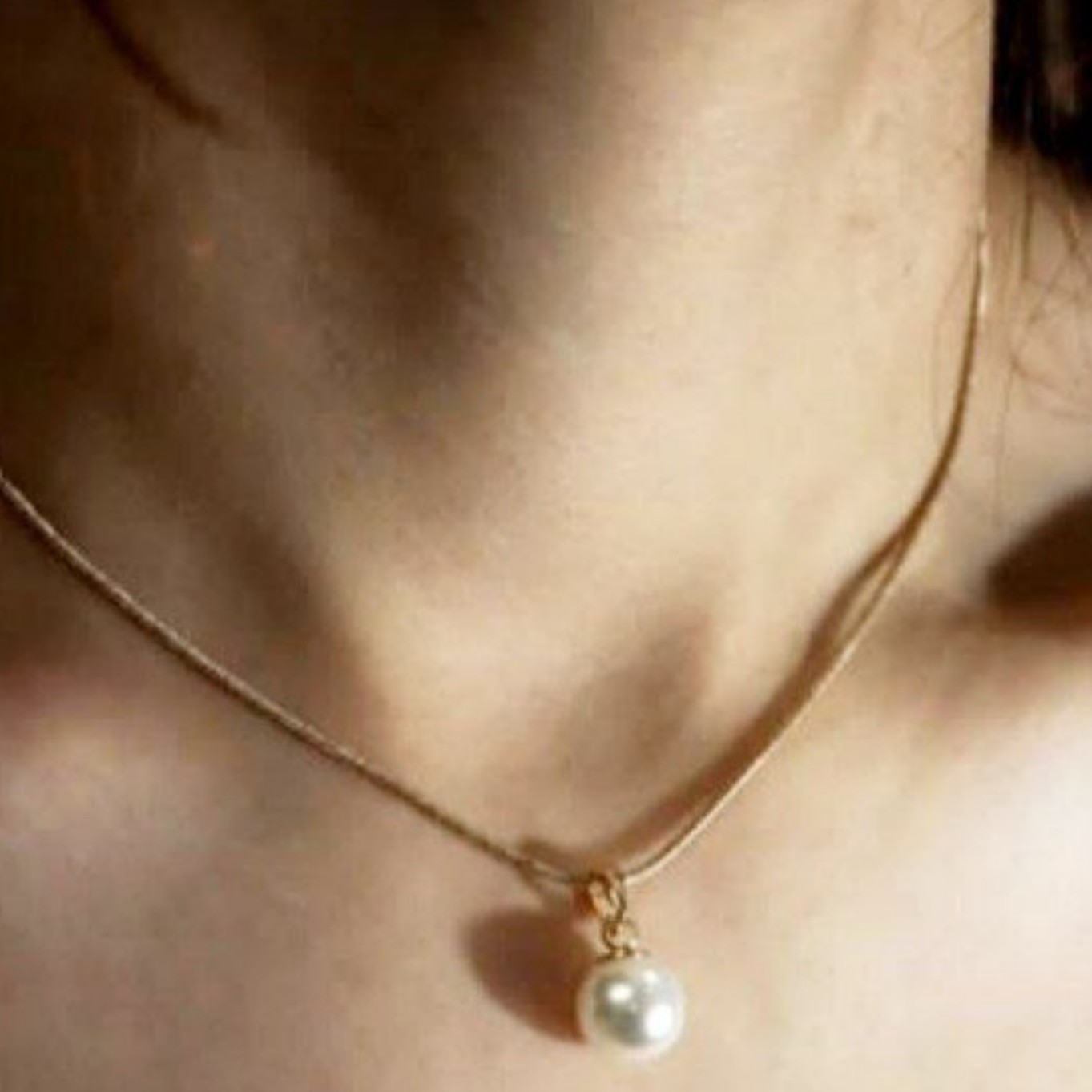 گردنبند مروارید رولباسی رومانتویی گردنبند زنانه گردنبند ترند گردنبند مجلسی گردنبند وارداتی گردنبند شیک گردنبند مینیمال 