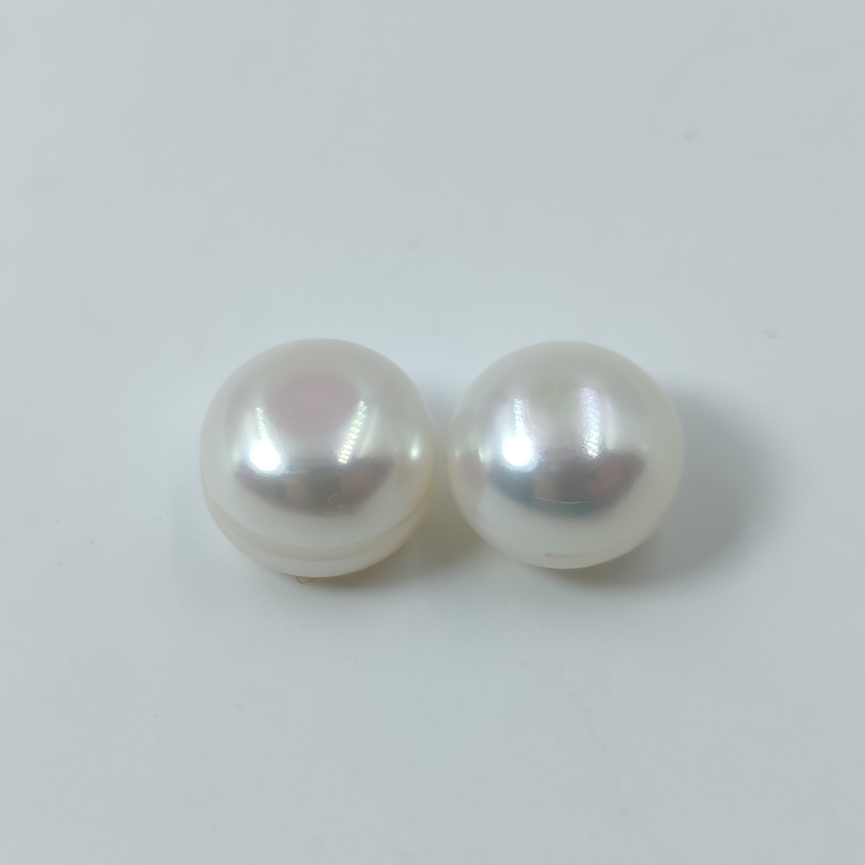 یک جفت مروارید پرورشی طبیعی (آب شور) 