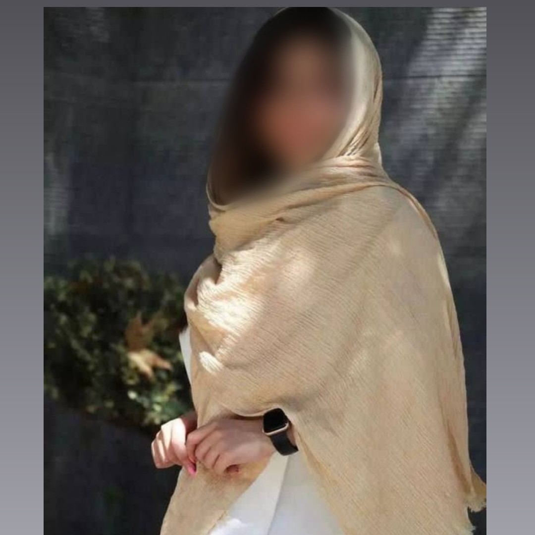 شال نخی تک رنگ ساده اسپرت