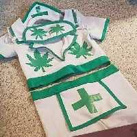 کاستوم طرح ماری جوانا  سبز رنگ  همراه با جوراب و دستکش  کلا هفت تیکه 