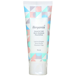 کرم مرطوب کننده دست و ناخن حاوی عصاره کلاژن شیر برگامیا