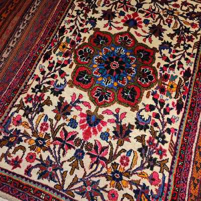 فرش دستبافت یک متری طرح گل کد SH 75 یک جفت