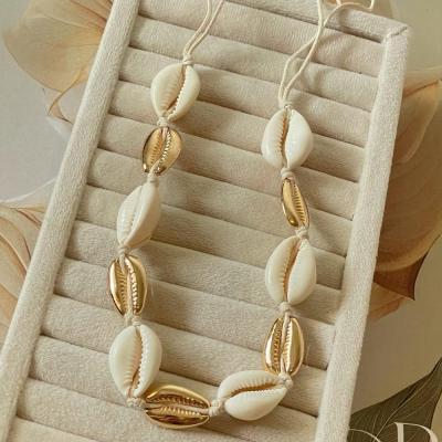 گردنبند صدفی نخی