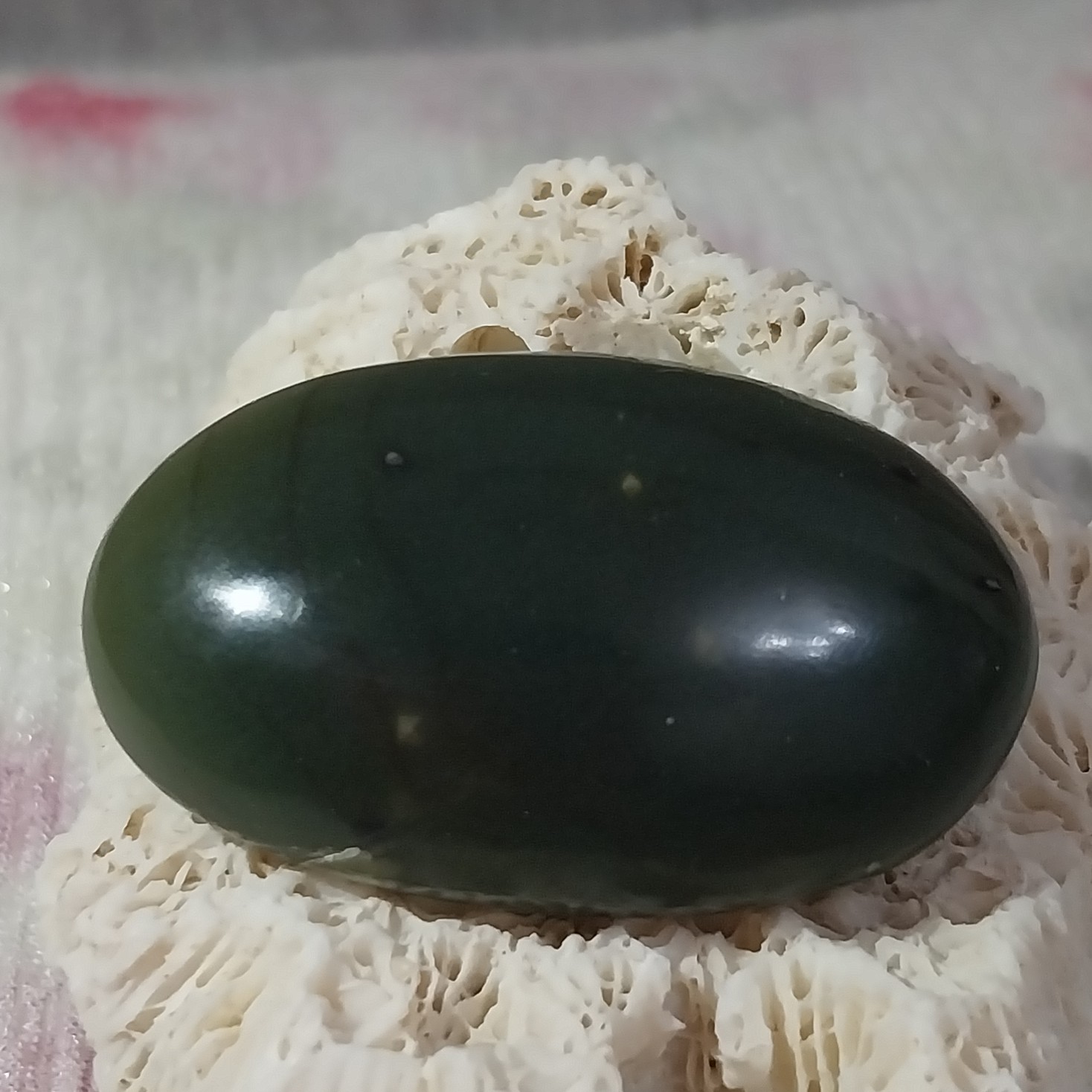   نگین درشت قولنج طبیعی کمیاب که در خارج از کشور چند میلیون ارزش دارد