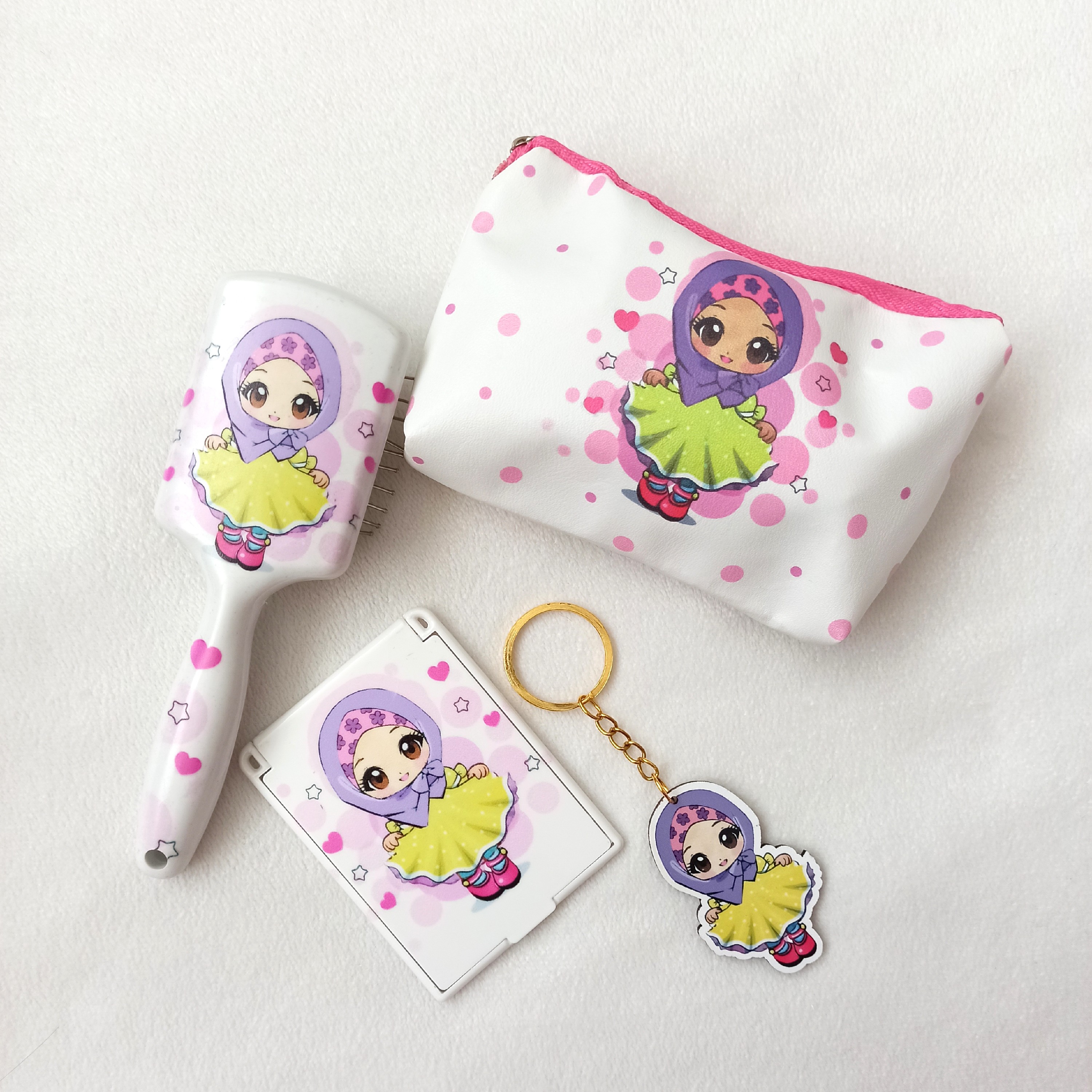 ست برس و آینه و کیف ملزومات و جاکلیدی