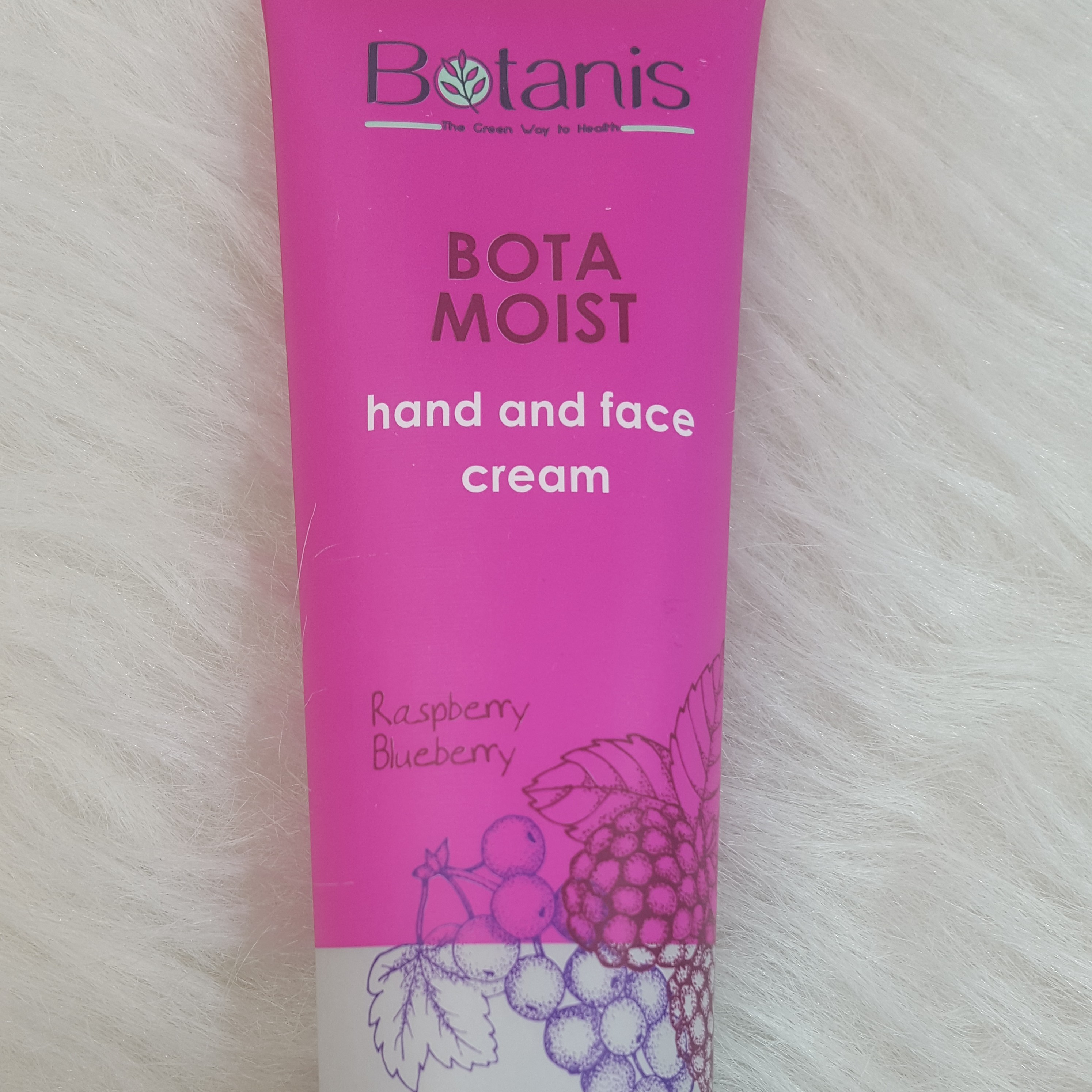 کرم مرطوب کننده دست و صورت بوتانیس با رایحه تمشک و بلوبری