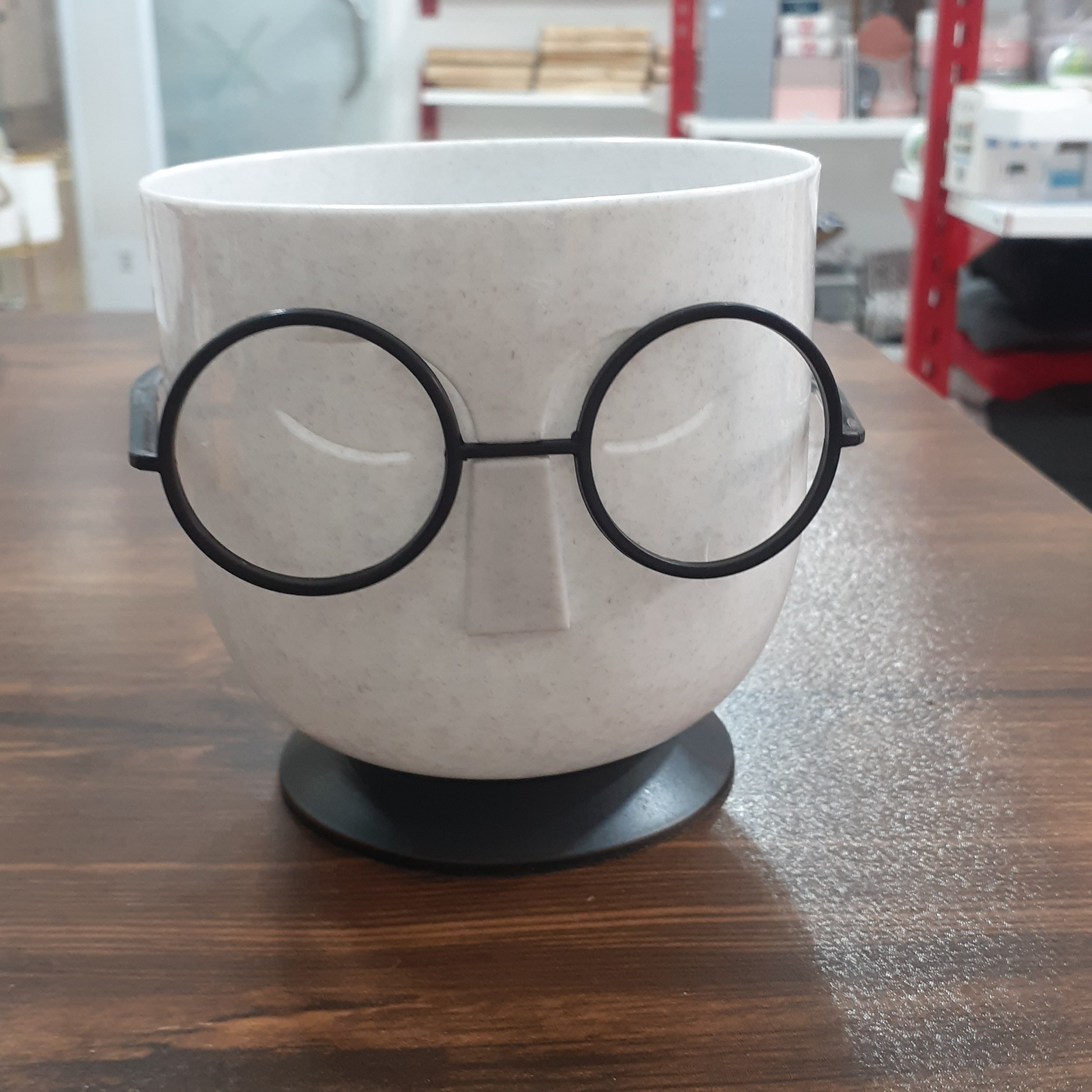 گلدان عینک دار