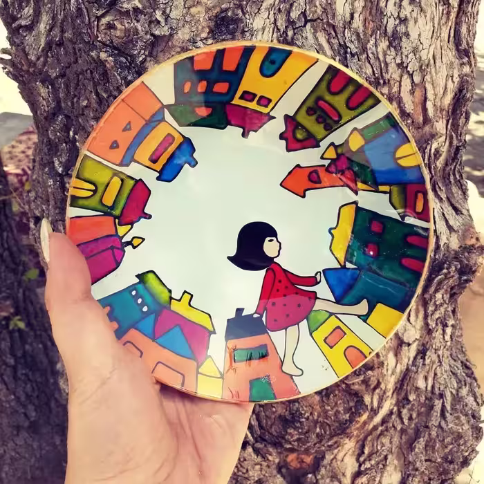 کاسه ی شیشه ای با طرح خاص 