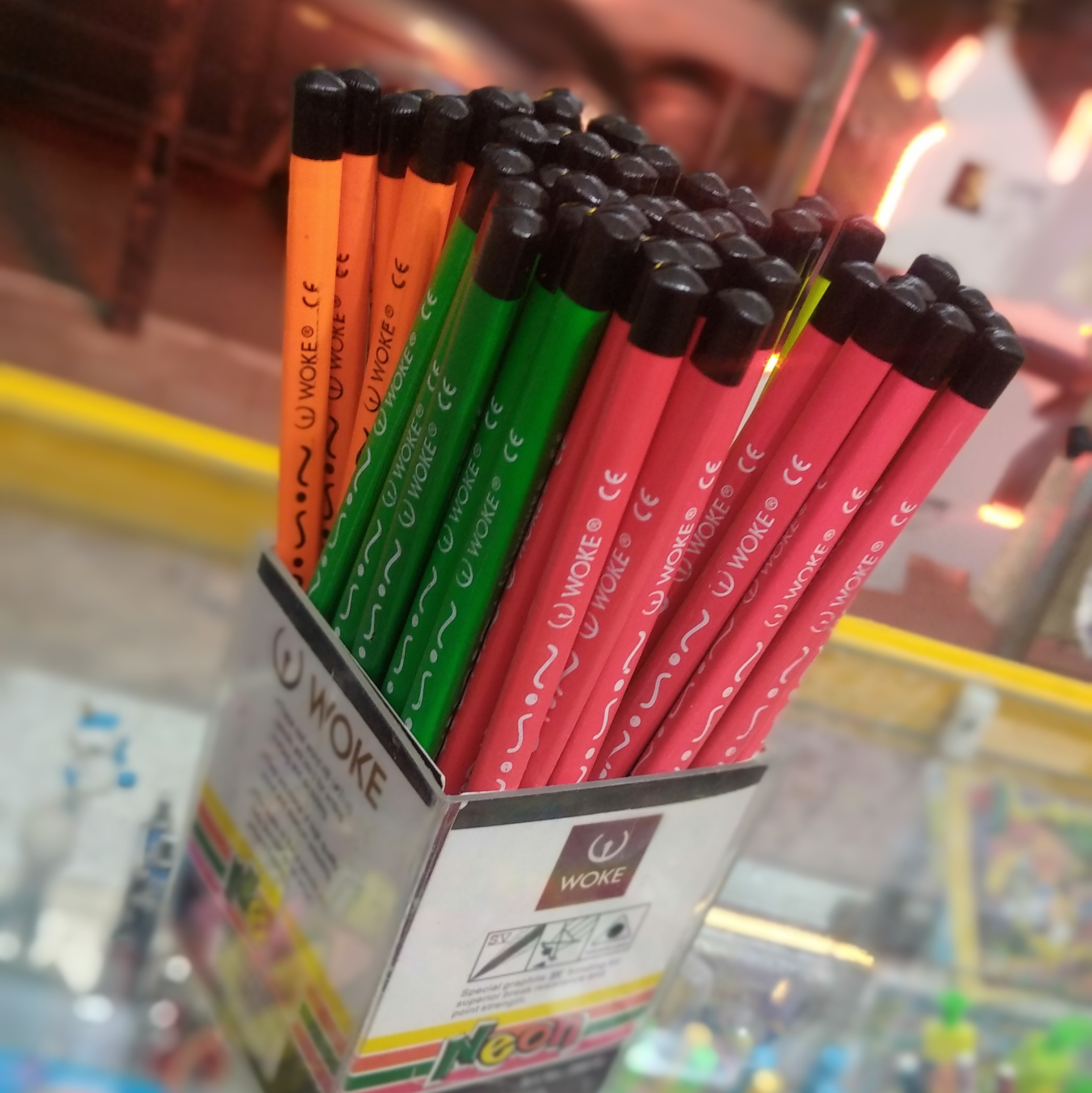 مداد ووک زغالی سه گوش 