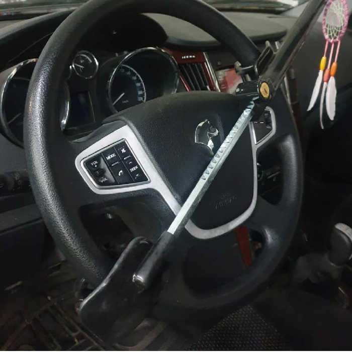 قفل فرمان خودرو وی ام ان مدل6830C