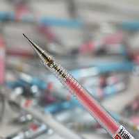 مداد نوکی پنتر 0.5 طرح گلس